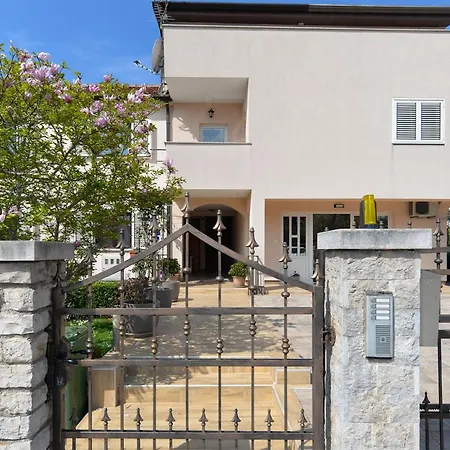 Milka 2074 Lejlighed *