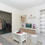 Apartamento Milka 2074