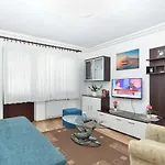 Apartamento Milka 2074