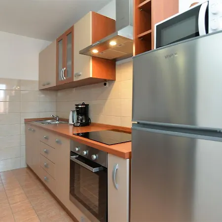 Milka 2074 Apartman *