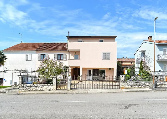Milka 2074 Apartman