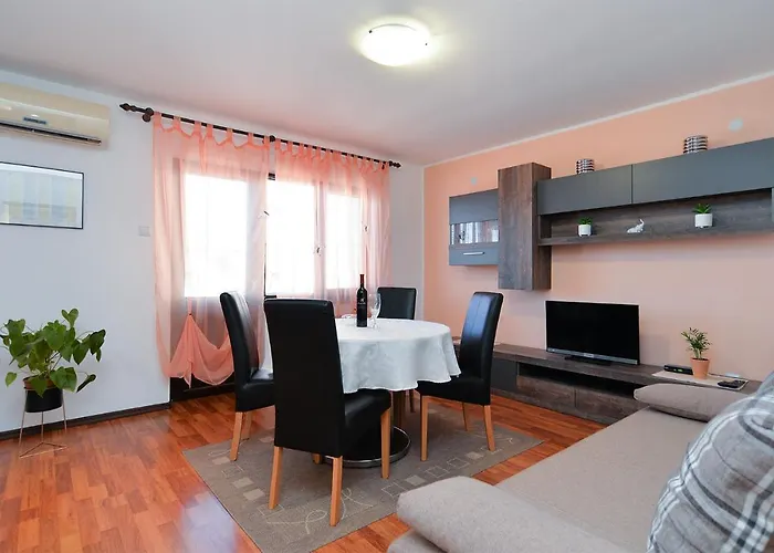 Apartamento Milka 2074