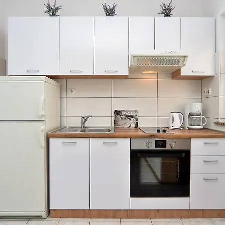 Milka 2074 * Πόρετς